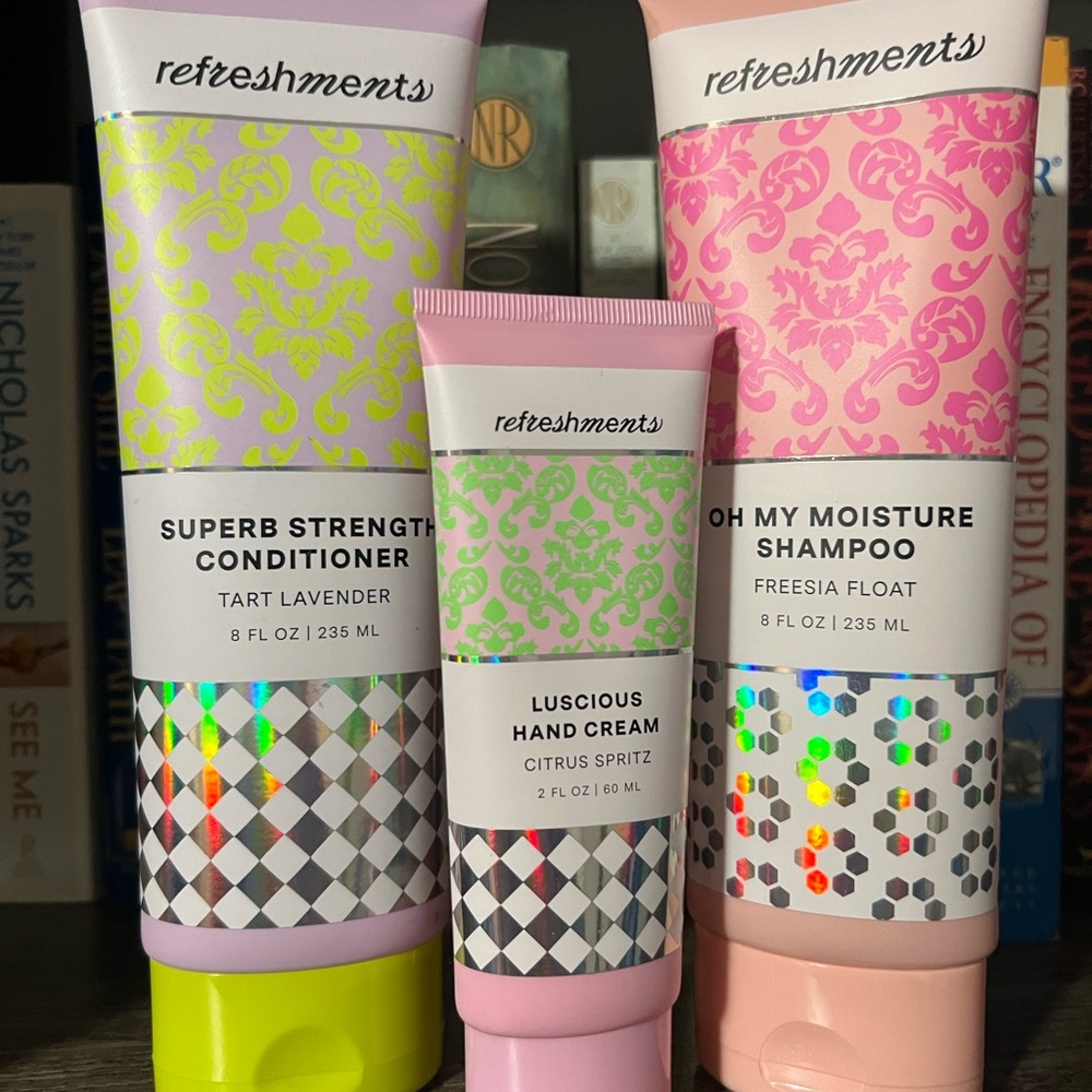 Refreshments Hair and Hand Care Set
